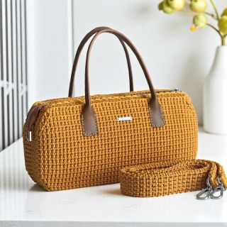 📦✨ Vytvoř si stylový doplněk vlastníma rukama 💼💖 Háčkuješ a toužíš po elegantní, ručně vyrobené kabelce? Představujeme ti...